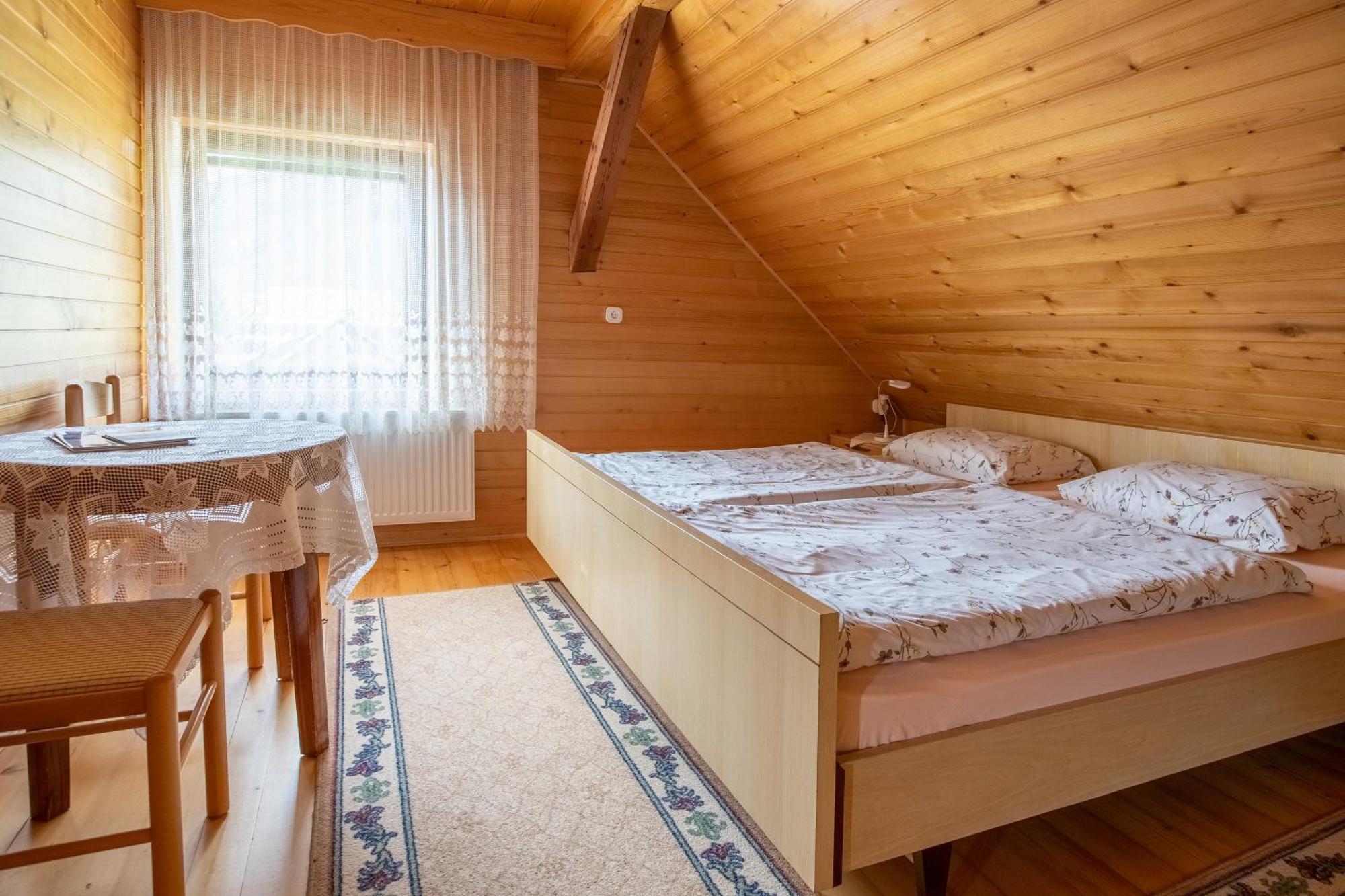 V Objemu Gora Apartment Бохин Екстериор снимка