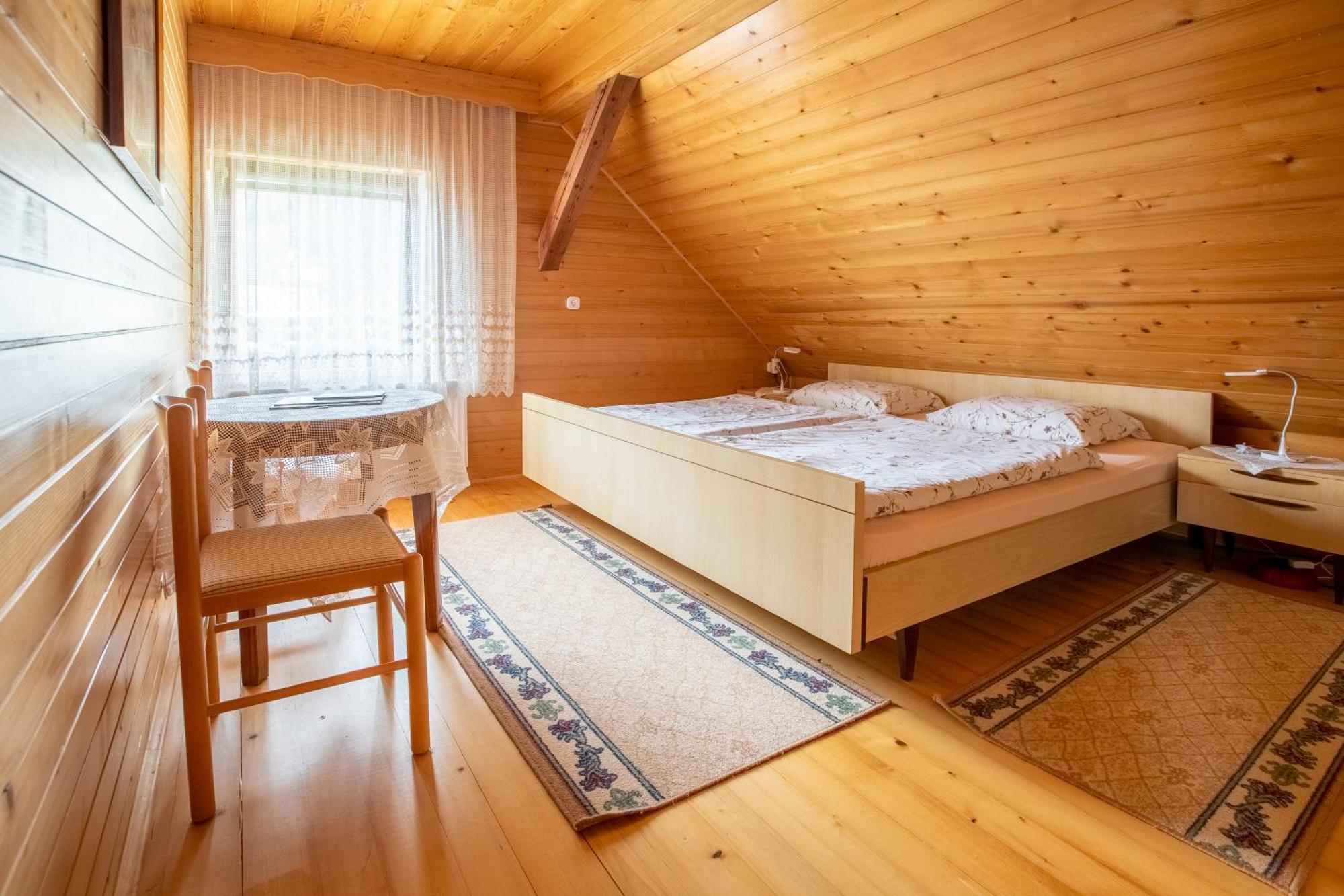 V Objemu Gora Apartment Бохин Екстериор снимка
